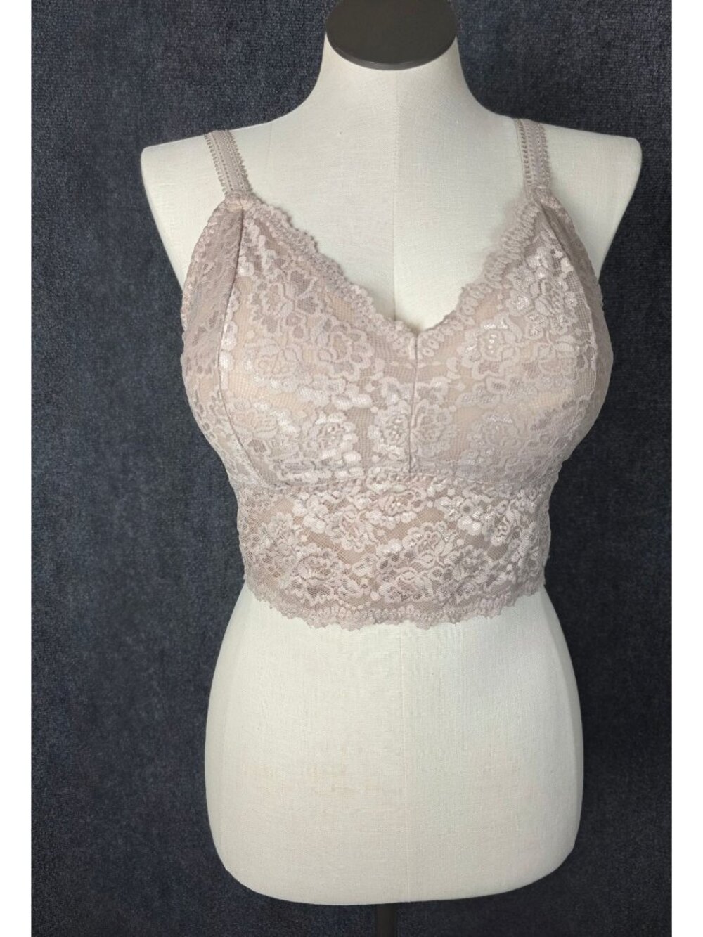 Torrid Beige Lace Bralette Size 1 With Adjustable Straps Lined Mesh Perfect For